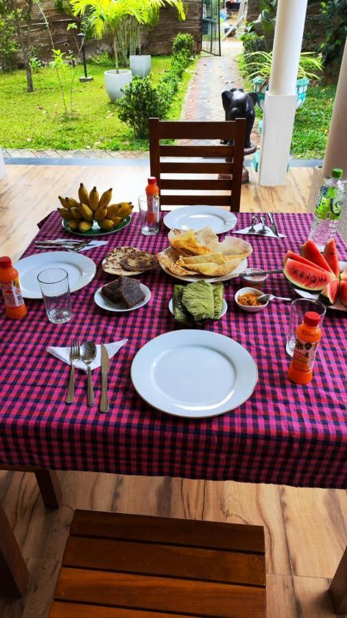 Yala Safari River View Hotel Tissamaharama Kültér fotó